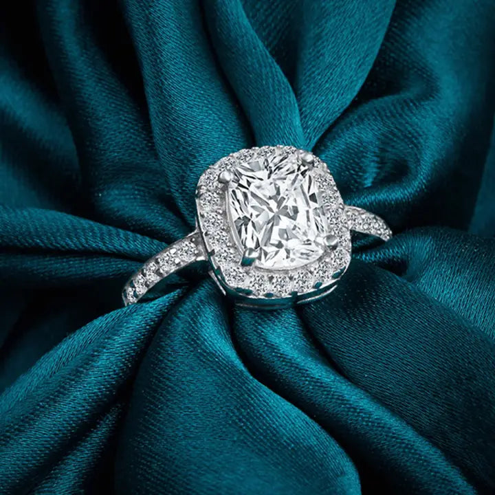 Jewels Galaxy Stone-Studded Solitaire Ring (Silver)