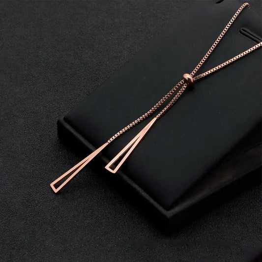 Designs & You Tassel Pull-out Chain (Rose Gold)